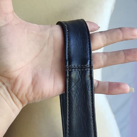 Black Faux Leather Messenger Shoulder Bag, Medium - Picture 6 of 9